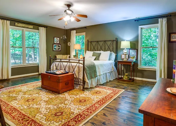 Dog-Friendly Dahlonega Home W/ Private Fire Pit!